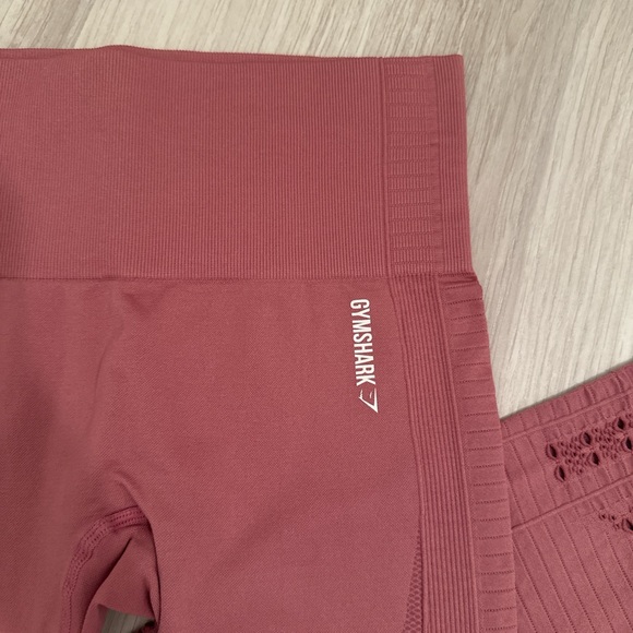Gymshark Red Leggings - Picture 3 of 4